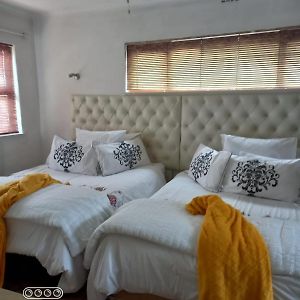 Kamer met een Queen Size Bed